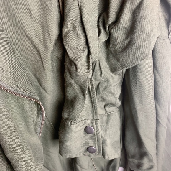 Torrid Waterfall Jacket Olive Green - Picture 5 of 5